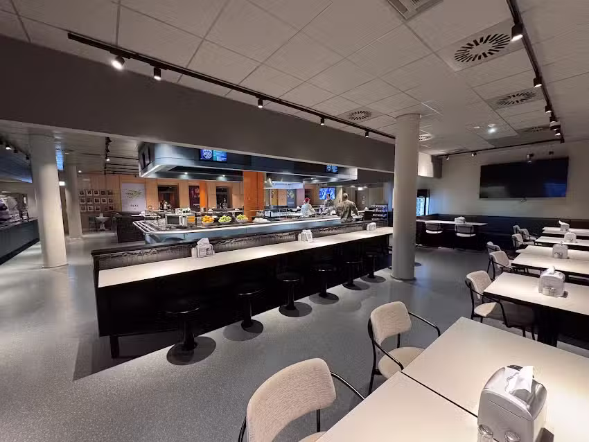 Knight&rsquo;s Lair Warrior Restaurant