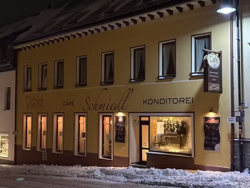 Konditorei &bull; Caf&eacute; Schmiedl