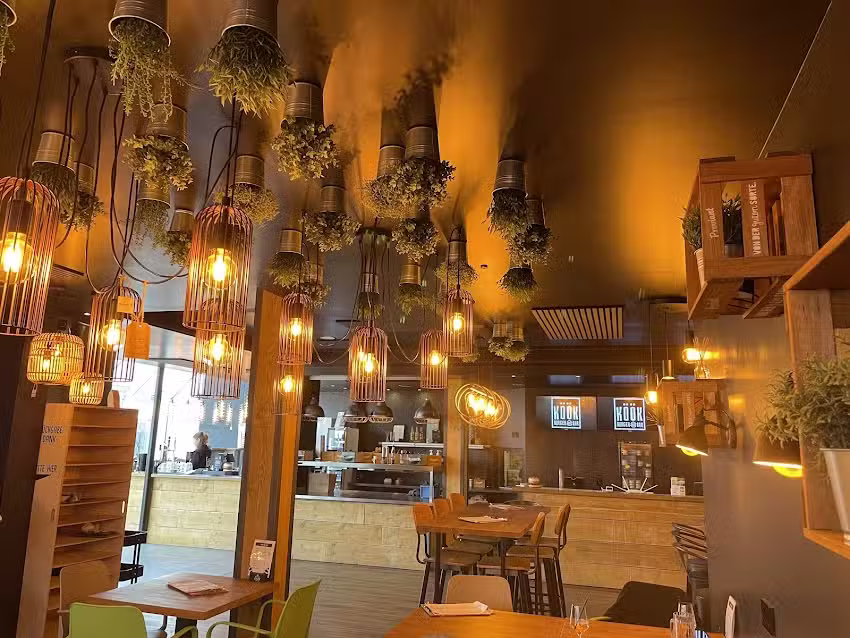 K&Ouml;&Ouml;K Burger Bar