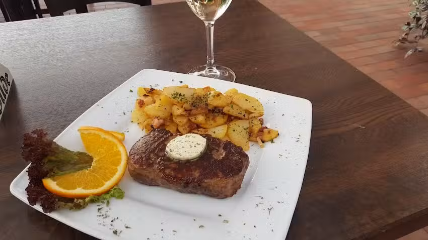 Kroatisches Restaurant Marina