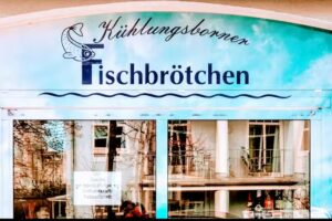 K&uuml;hlungsborner Fischbr&ouml;tchen