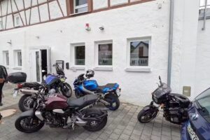Kult, Rock Bar & Caf&eacute;