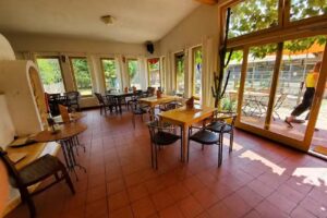 Künstler-Café und Biergarten