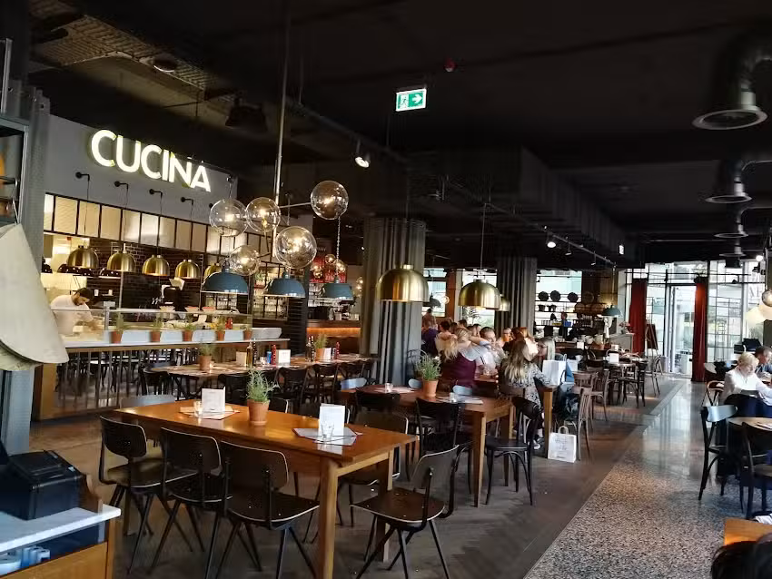 L&rsquo;Osteria Essen Kennedyplatz