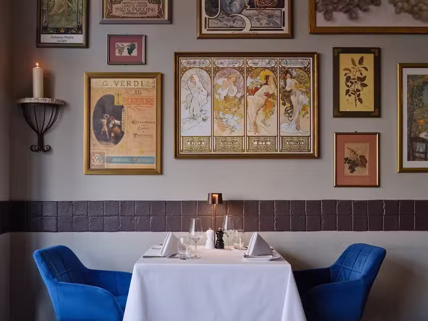 La Brasserie Restaurant & Bar