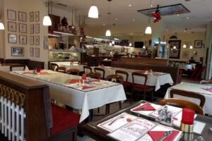 La Commedia Pizzeria Restaurant