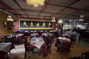 La Cueva Restaurant & Tapas