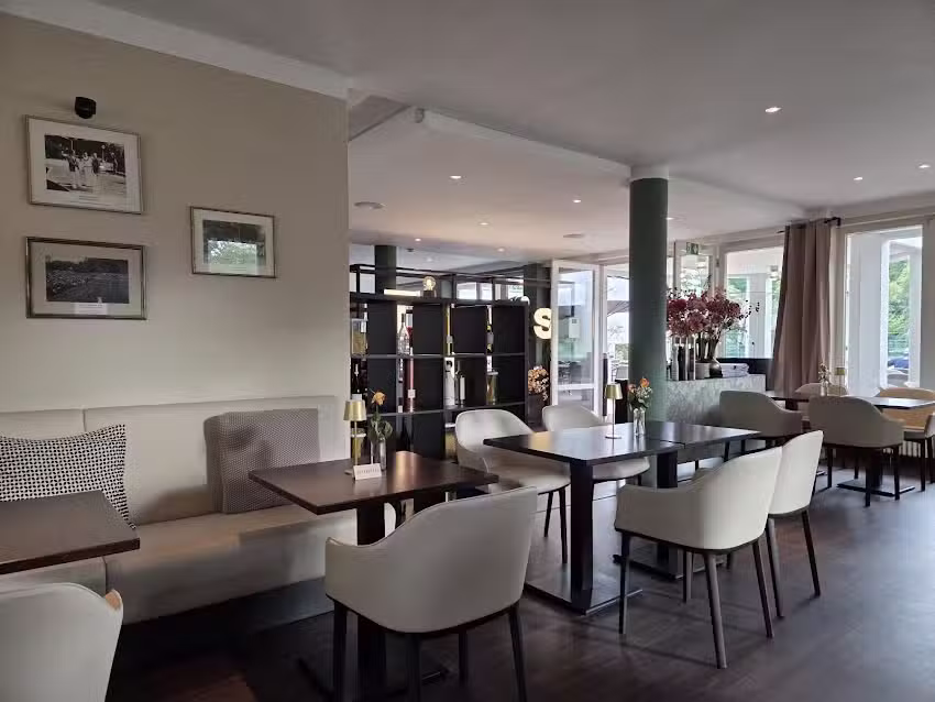 LA FAMIGLIA Ristorante & PIZZERIA