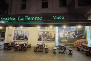 La Femme
