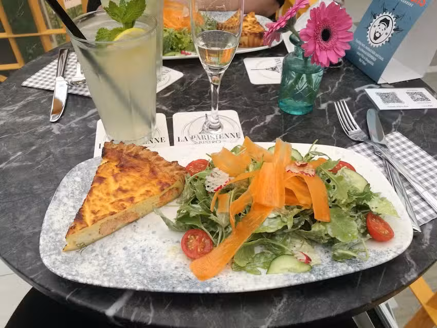 La Parisienne Bistro