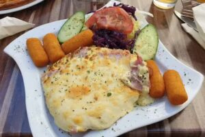 La Pars Cafe & Restaurant