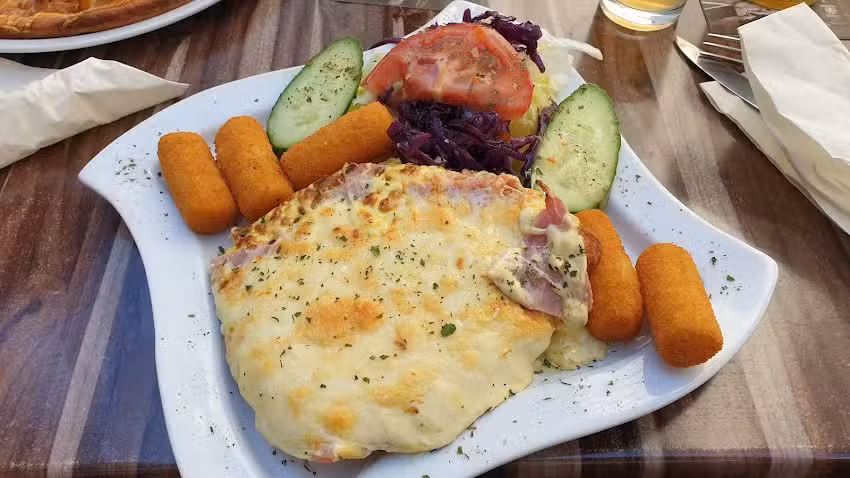 La Pars Cafe & Restaurant