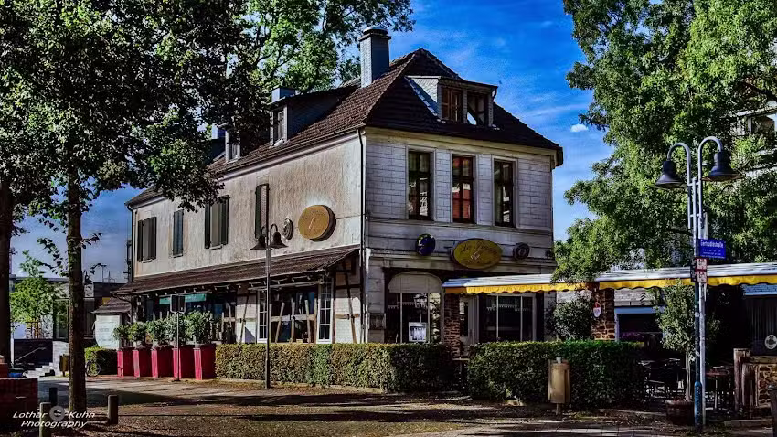 La Piazza Cafe-Osteria