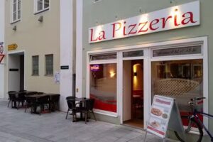 La Pizzeria