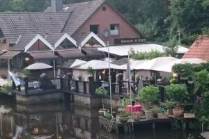 La Riva Pizzeria & Bar