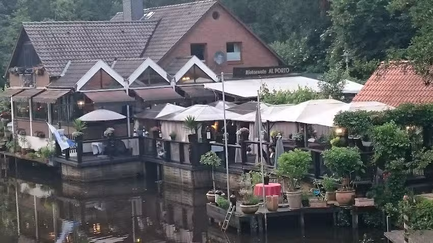 La Riva Pizzeria & Bar