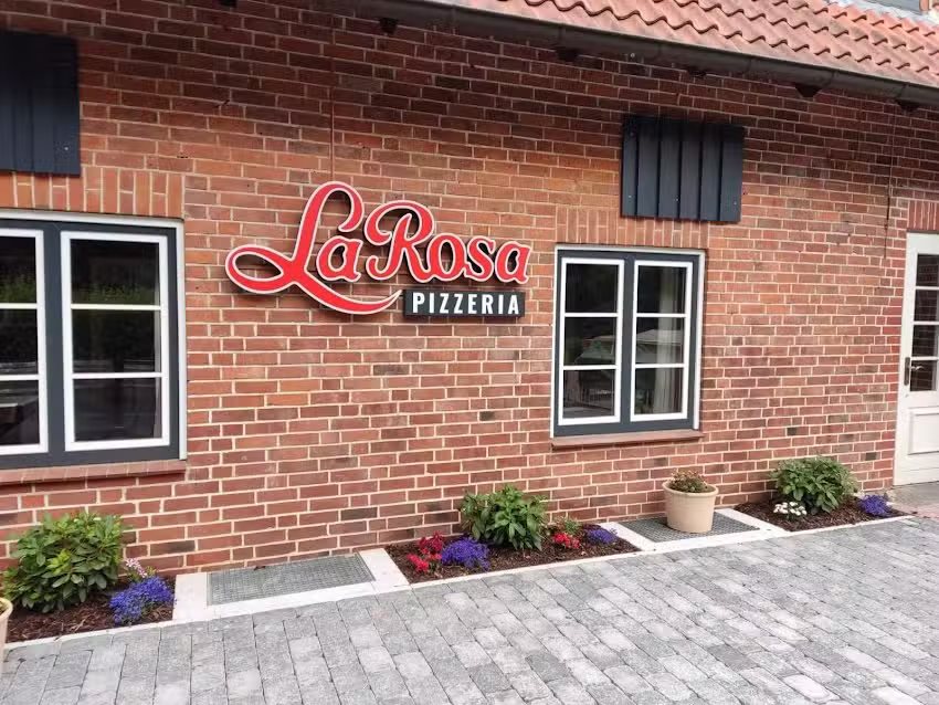 La Rosa Pizzeria by POLY Hohwacht