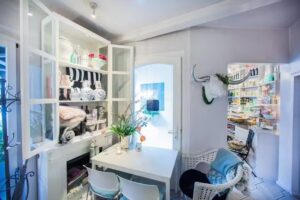 La Table – Eating and Drinking
