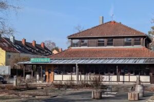 La Tavola Restaurant