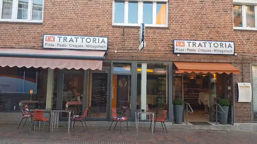 LA TRATTORIA