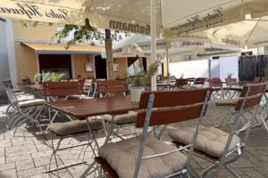 Laguna Restaurant