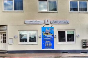 Laki’s Bistro