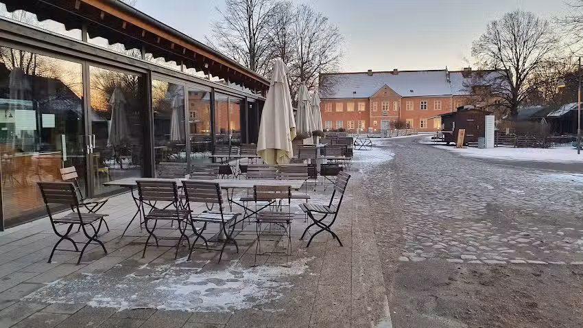 Landgasthaus &ndash; Dom&auml;ne Dahlem