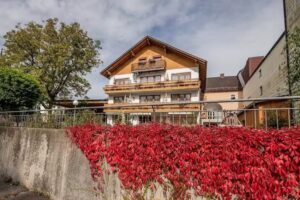 Landgasthof Moser & Restaurant Bootshaus in Windorf an der Donau