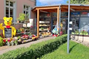 Landmarkt “Alte Schule“ mit Schulcafé