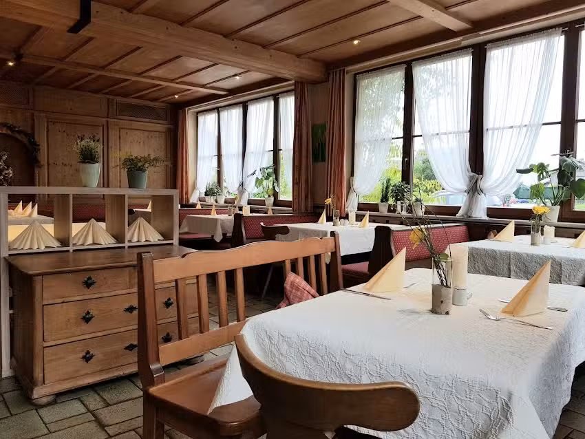 LandWirtschaft H&ouml;&szlig; &ndash; Restaurant & Hotel