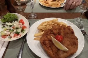 Le Bisou Restaurant