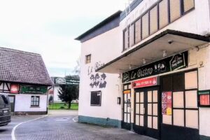 Le Bistro