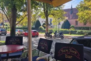 Le Bistro