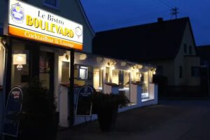 Le Bistro Boulevard