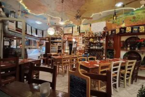 Le Tonneau Bistro