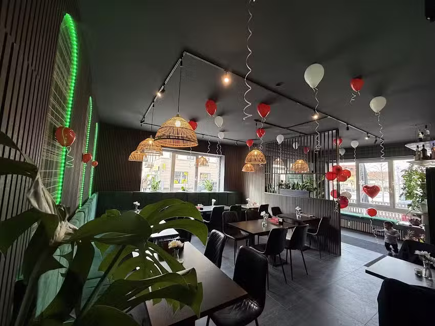 Le Van &ndash; Asia Imbiss & Sushi Bar