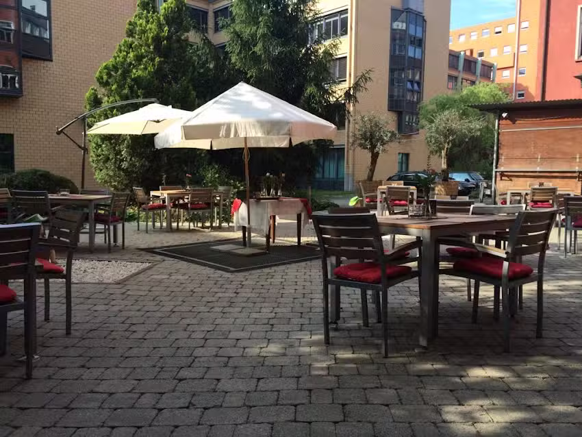 Lek&rsquo;s Thail&auml;ndisches Spezialit&auml;tenrestaurant & Lounge