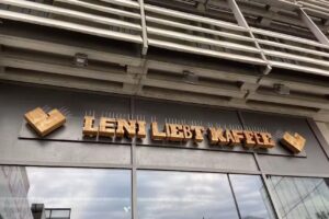 Leni liebt Kaffee