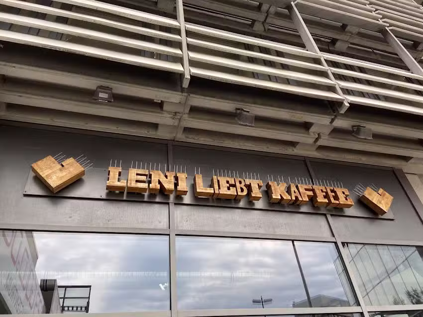 Leni liebt Kaffee