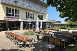 Leo&acute;s Restaurant, Caf&eacute; & Bar