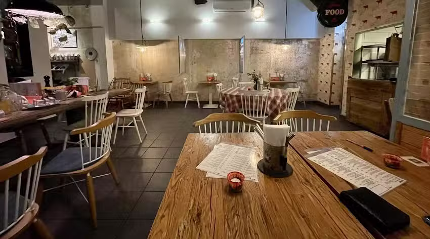 Leo&lsquo;s Juice & Burger L&uuml;beck