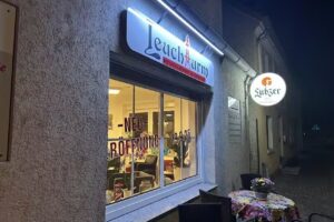Leuchtturm Restaurant und Eiskaffee