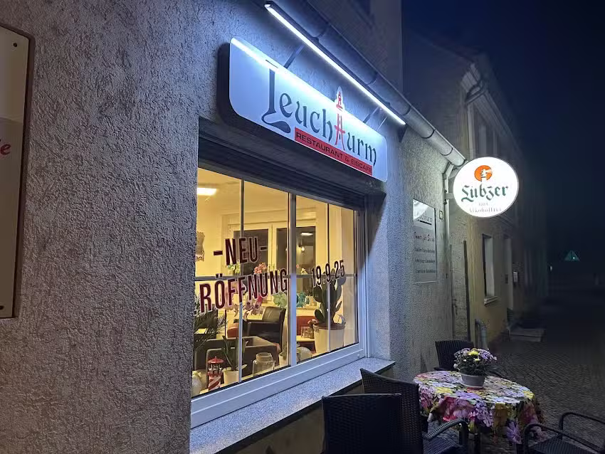 Leuchtturm Restaurant und Eiskaffee