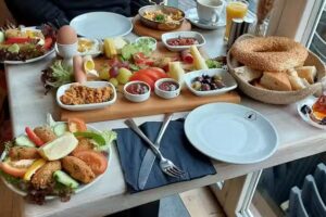 Liva Cafe Landau