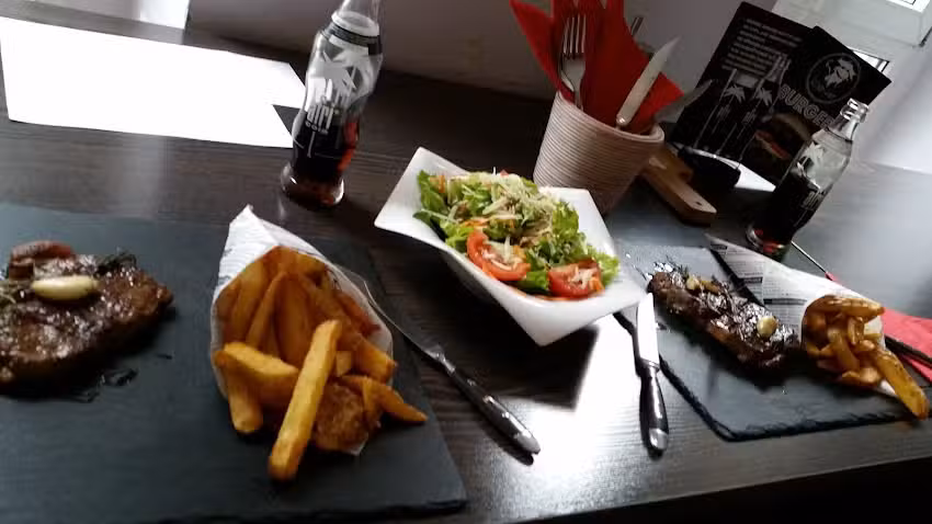 Loewe Burger Restaurant