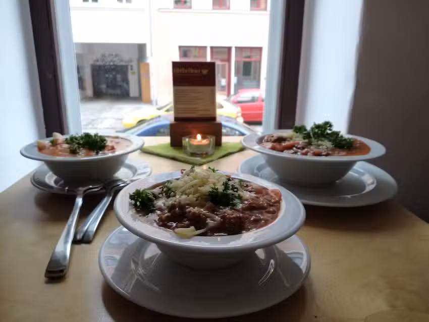 l&ouml;ffelbar &ndash; das pikante suppencaf&eacute;