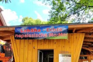 LohSha Mo:Mo: Jena