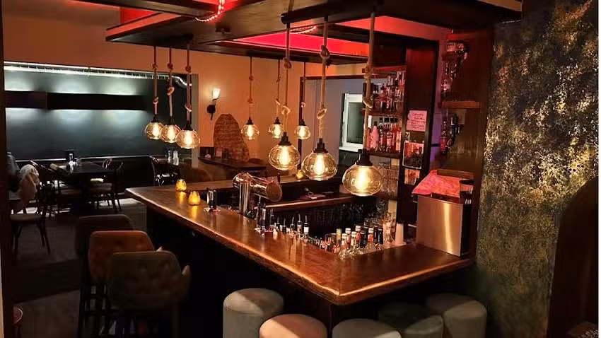 Lomo Restaurant & Bar