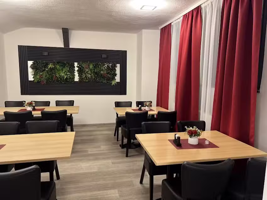 Lori Restaurant