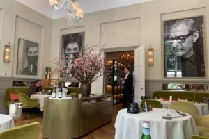Louis Restaurant